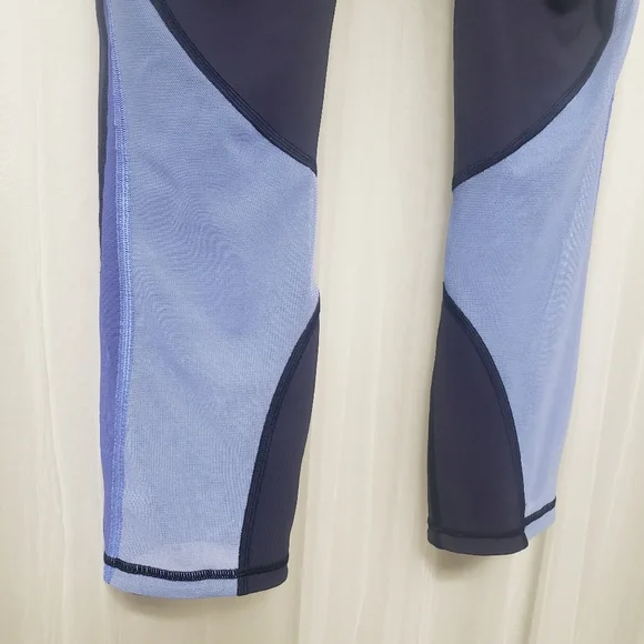 Lululemon Sz 4 Mix & Mesh 21" Leggings in Midnight - Picture 10 of 16